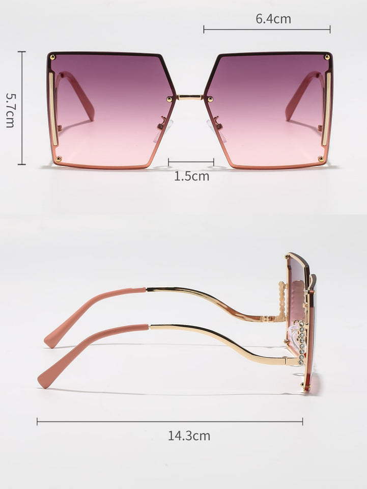 Chic Square Studded Frame Sungasses