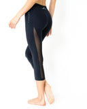 Low-Waisted Capri Leggings With Mesh Panels and Reflective Strips