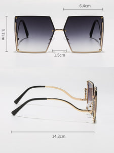 Chic Square Studded Frame Sungasses